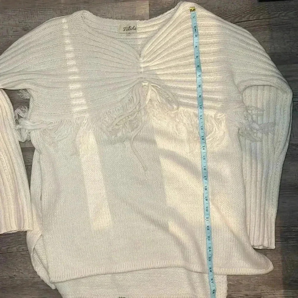 Listicle knit Sweater size medium - Picture 7 of 7